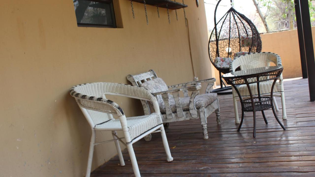 Rivermews Hotel And Spa Маун Екстериор снимка