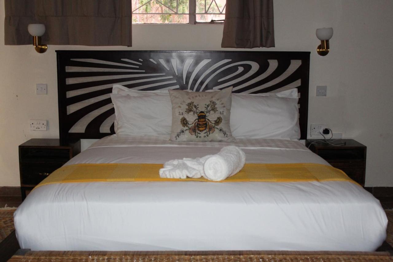 Rivermews Hotel And Spa Маун Екстериор снимка