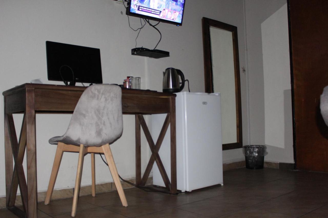 Rivermews Hotel And Spa Маун Екстериор снимка